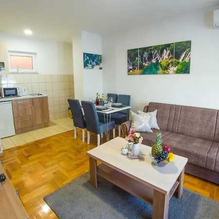 Apartment Mila *